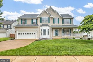 242 FOX CHASE ST, Warrenton, VA 20186