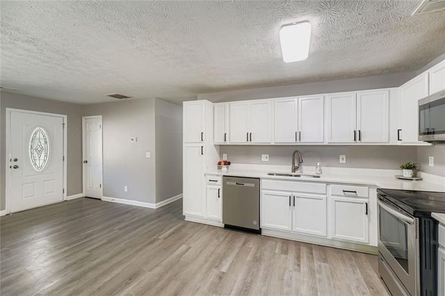 4229 Clearview Drive, Douglasville, GA 30134