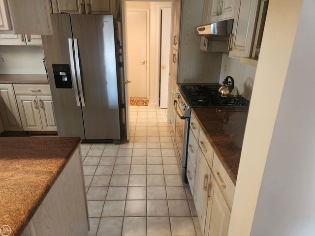 3515 Strawberry Lane, Port Huron, MI 48060