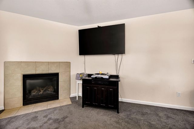 2066 Singhs Way, Yuba City, CA 95991