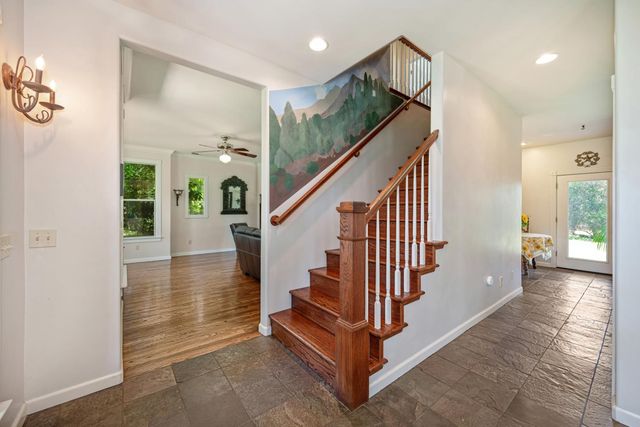 2255 Ironwood Ln, Lincoln, CA 95648