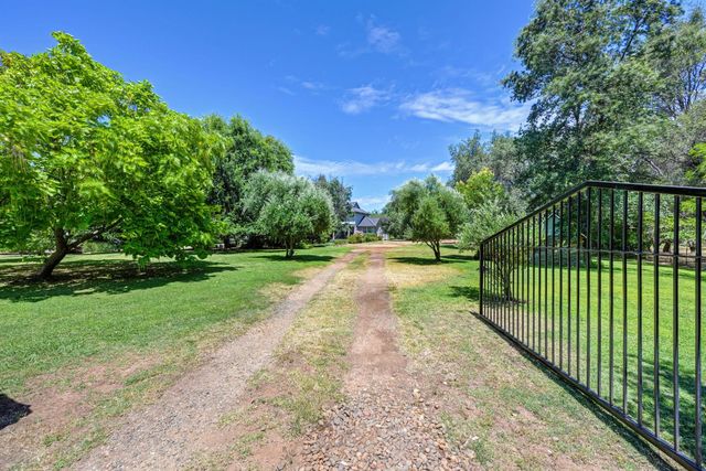 2255 Ironwood Ln, Lincoln, CA 95648