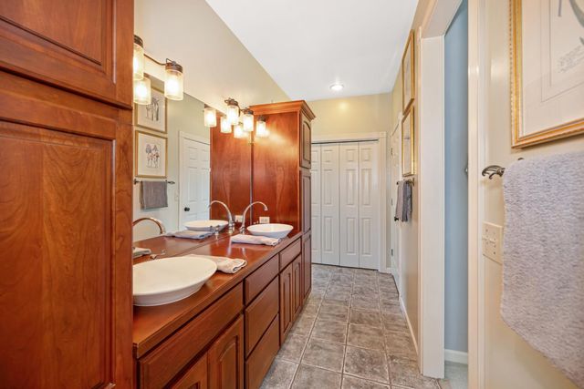 2255 Ironwood Ln, Lincoln, CA 95648