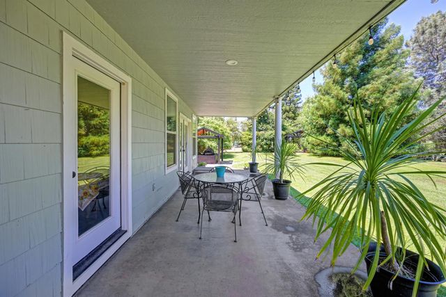 2255 Ironwood Ln, Lincoln, CA 95648