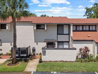 4160 PLAYER CIRCLE 109, Orlando, FL 32808