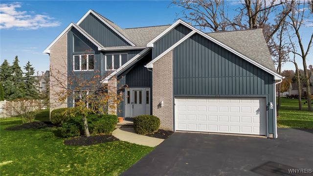 153 Mill Valley Ct, Amherst, NY 14051