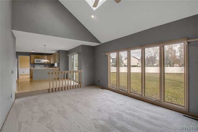 153 Mill Valley Ct, Amherst, NY 14051