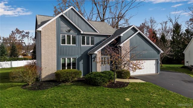 153 Mill Valley Ct, Amherst, NY 14051