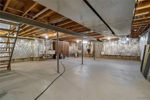 153 Mill Valley Ct, Amherst, NY 14051