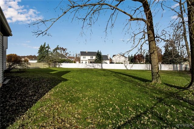 153 Mill Valley Ct, Amherst, NY 14051