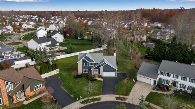 153 Mill Valley Ct, Amherst, NY 14051