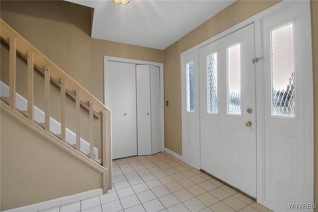 153 Mill Valley Ct, Amherst, NY 14051