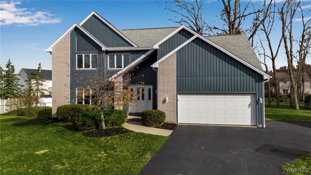 153 Mill Valley Ct, Amherst, NY 14051