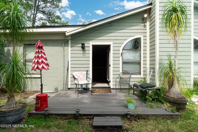 5110 JANICE Circle E, Jacksonville, FL 32210