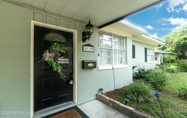 5110 JANICE Circle E, Jacksonville, FL 32210