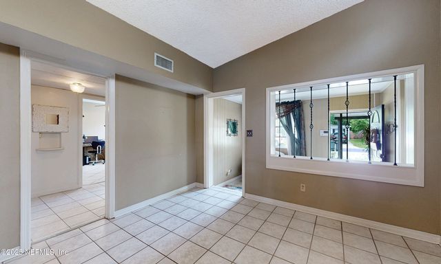 5110 JANICE Circle E, Jacksonville, FL 32210