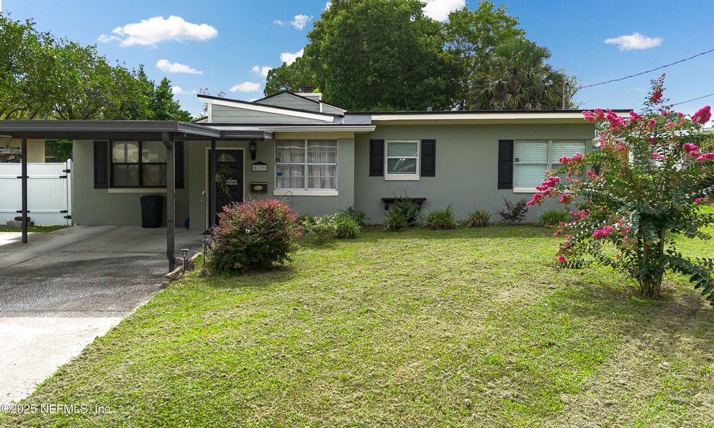 5110 JANICE Circle E, Jacksonville, FL 32210