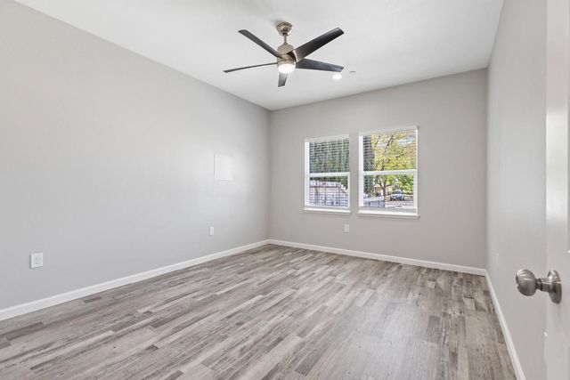 232 E Roseburg Ave, Modesto, CA 95350