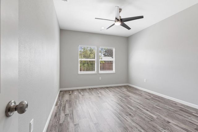 232 E Roseburg Ave, Modesto, CA 95350