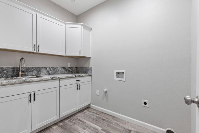 232 E Roseburg Ave, Modesto, CA 95350