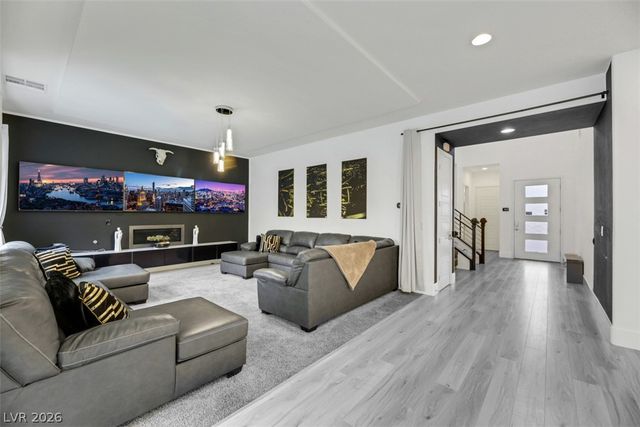8117 Aster Meadow Way, Las Vegas, NV 89113