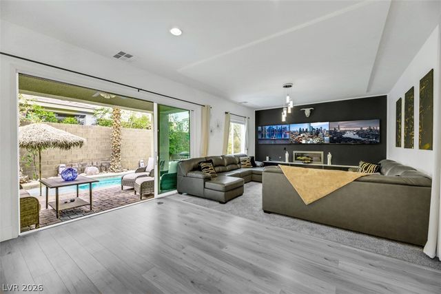 8117 Aster Meadow Way, Las Vegas, NV 89113