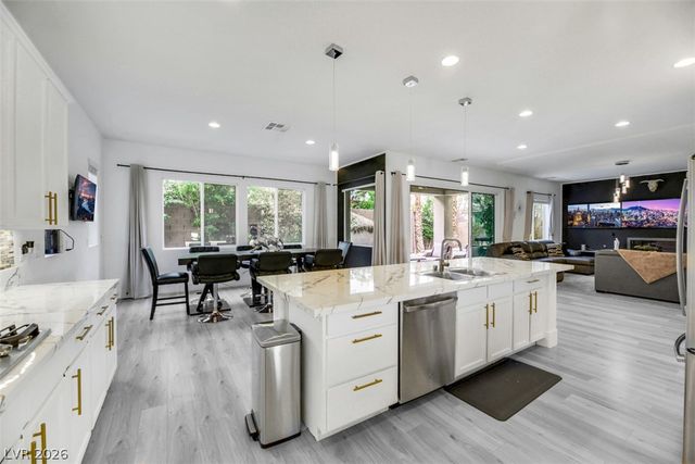 8117 Aster Meadow Way, Las Vegas, NV 89113