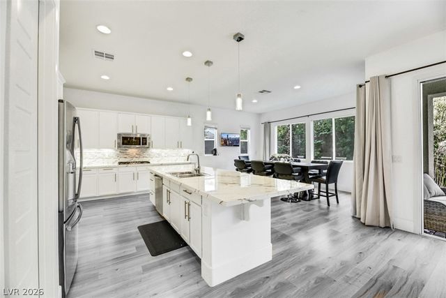 8117 Aster Meadow Way, Las Vegas, NV 89113