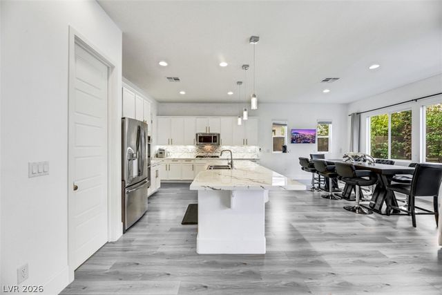 8117 Aster Meadow Way, Las Vegas, NV 89113