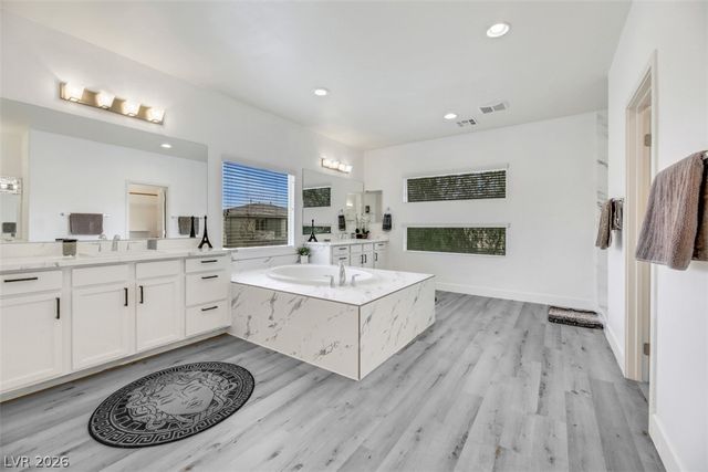8117 Aster Meadow Way, Las Vegas, NV 89113