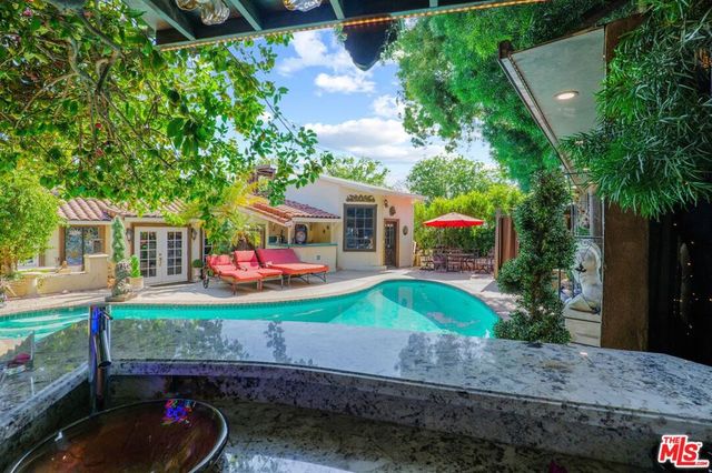 17419 Cohasset Street, Van Nuys, CA 91406