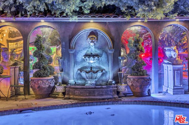 17419 Cohasset Street, Van Nuys, CA 91406