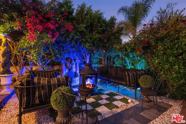 17419 Cohasset Street, Van Nuys, CA 91406