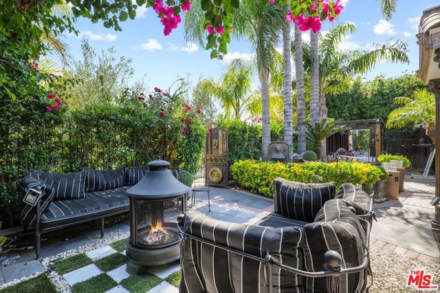 17419 Cohasset Street, Van Nuys, CA 91406