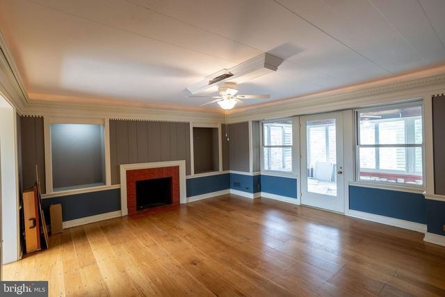1207 FLOHRS CHURCH RD, Biglerville, PA 17307