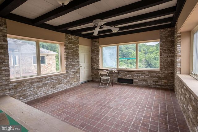 1207 FLOHRS CHURCH RD, Biglerville, PA 17307