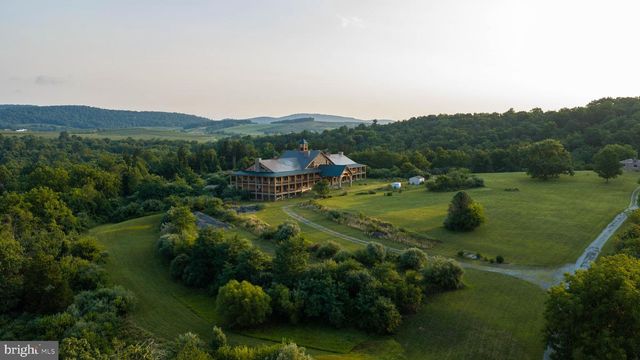 1207 FLOHRS CHURCH RD, Biglerville, PA 17307