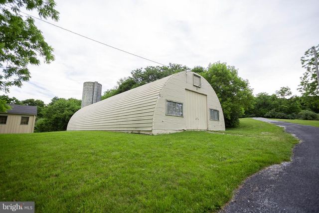 1207 FLOHRS CHURCH RD, Biglerville, PA 17307