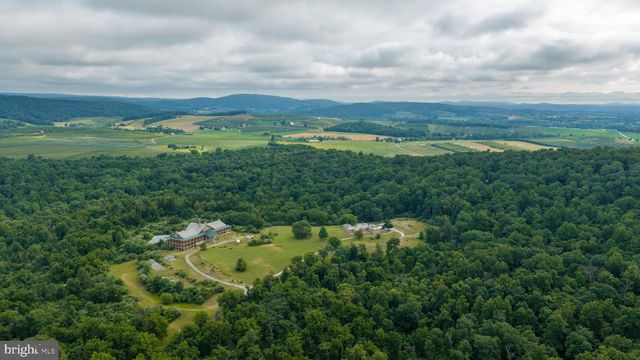 1207 FLOHRS CHURCH RD, Biglerville, PA 17307