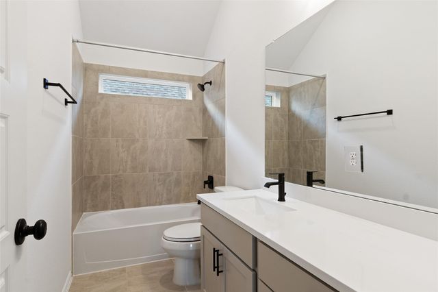 2822 Ruby Laurel Drive, Iowa Colony, TX 77583