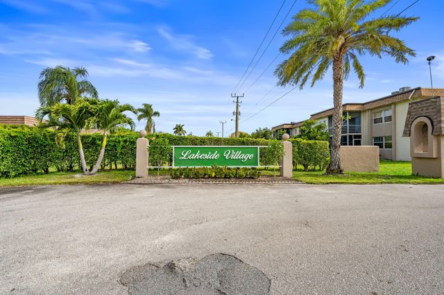 752 Lori Drive 219, Palm Springs, FL 33461