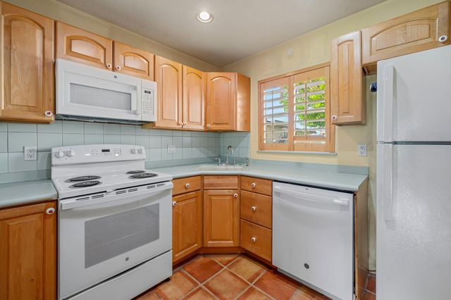 752 Lori Drive 219, Palm Springs, FL 33461