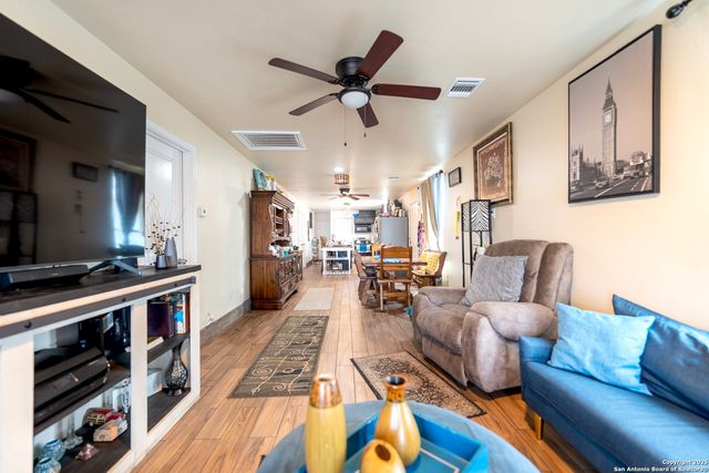 472 County Road 6723, Natalia, TX 78059
