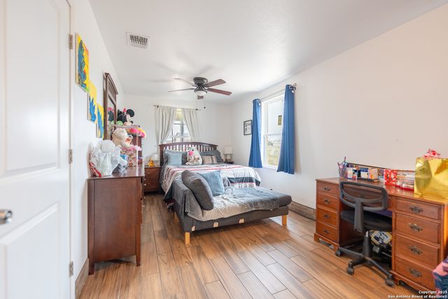 472 County Road 6723, Natalia, TX 78059