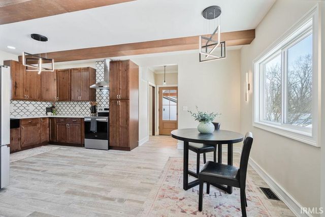 307 W WALNUT Street, Sharpsville, IN 46068