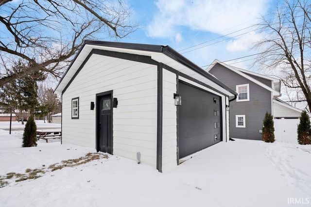 307 W WALNUT Street, Sharpsville, IN 46068