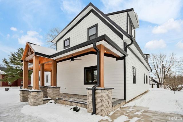 307 W WALNUT Street, Sharpsville, IN 46068