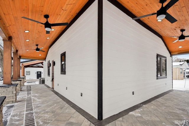 307 W WALNUT Street, Sharpsville, IN 46068