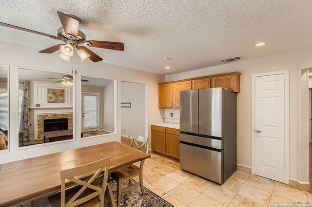 9319 Fishers Hill, San Antonio, TX 78240