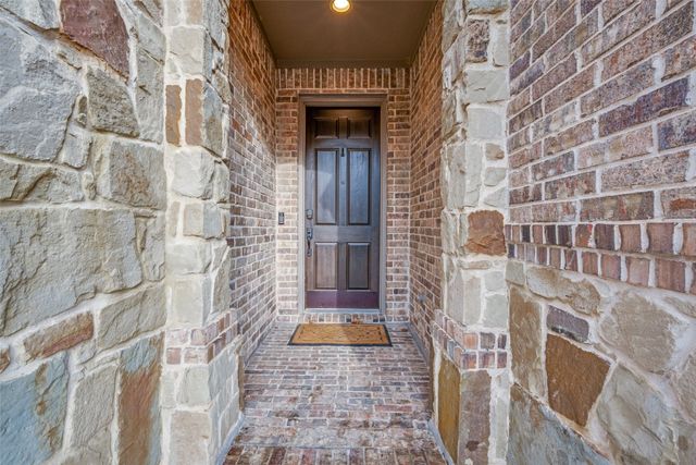 1401 Goldenrod Circle, Lantana, TX 76226